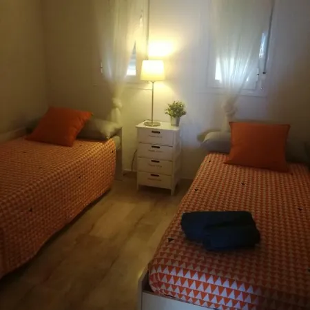 Calle Ciudad De Ceuta 1 Apartment *